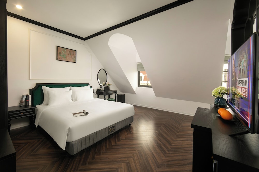 Executive Double Room, City View - Photo 13