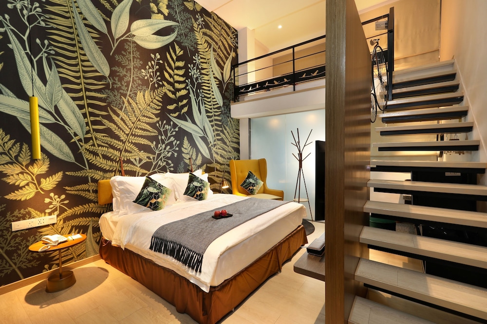 Duplex King Plus 1 Room