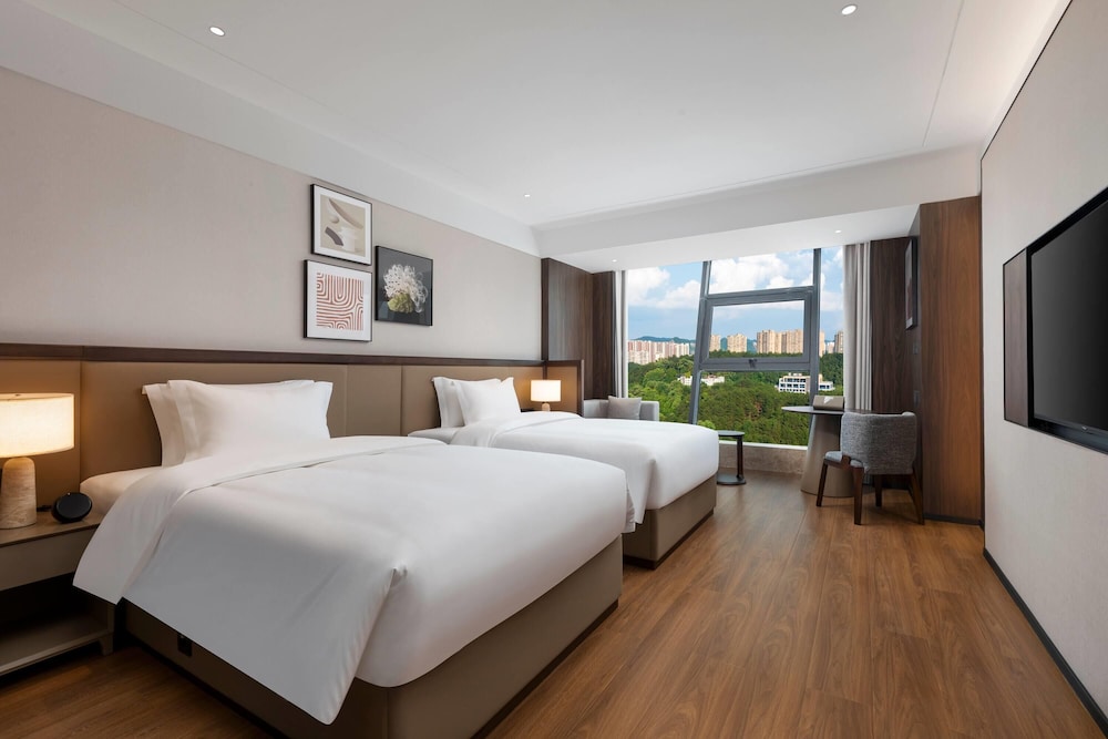 Standard Room, Multiple Beds, Non Smoking photo 1