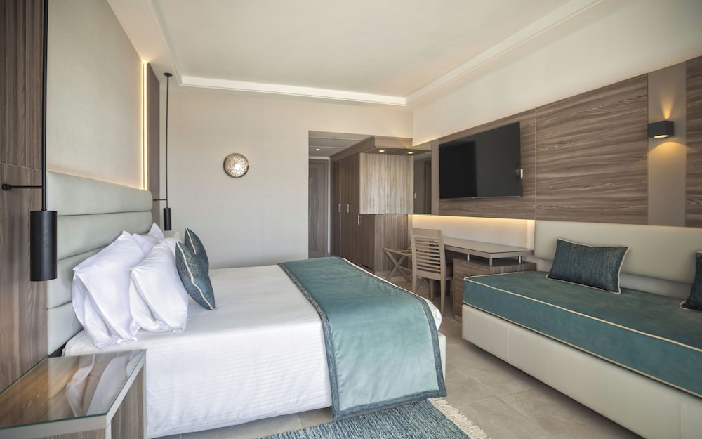 Premium Double Room, Garden View - Photo 2