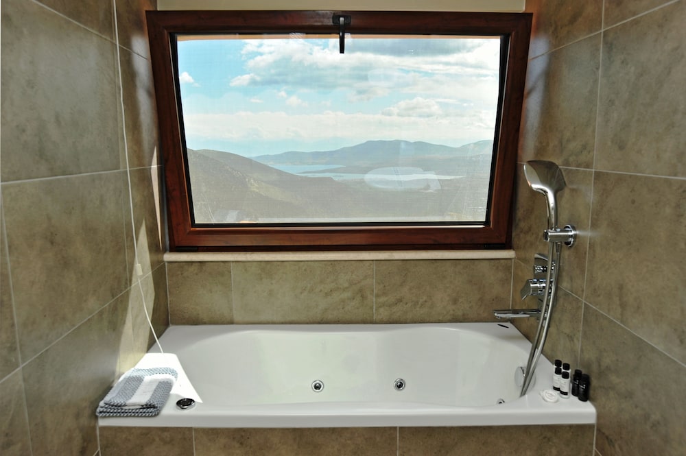 Junior Suite, Jetted Tub (Panoramic View) - Photo 23