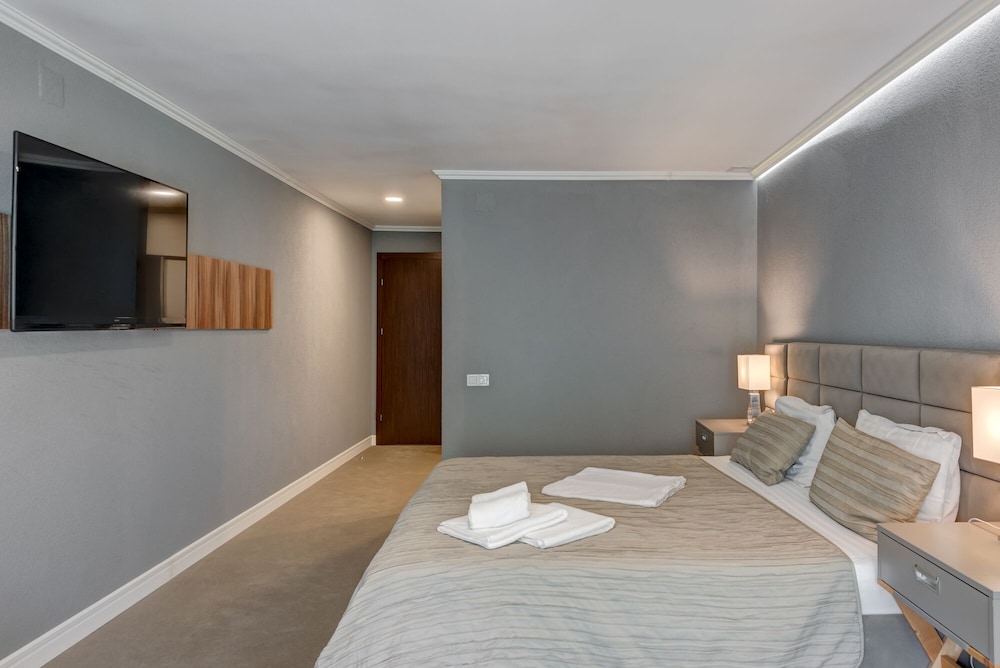 Luxury Double Room, Balcony photo 3