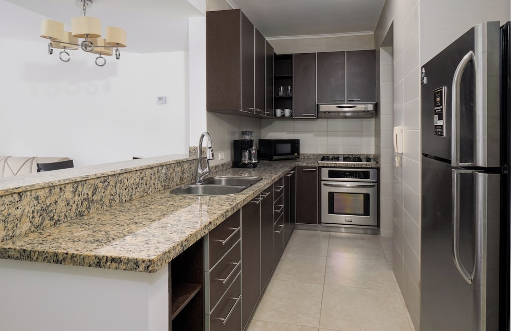 Basic Apartment photo 3
