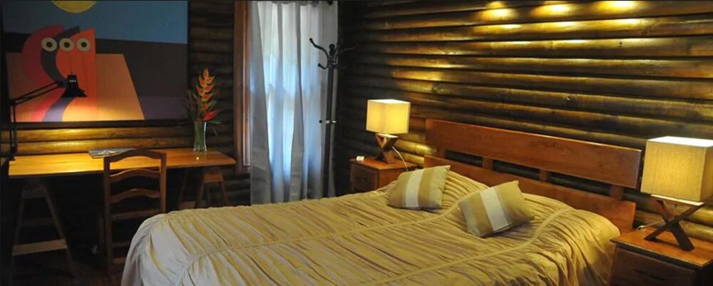 Lake Front Cabin photo 3
