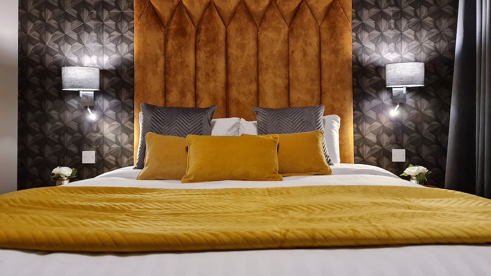 Royal Apartment, 1 Bedroom, Non Smoking, Kitchen
