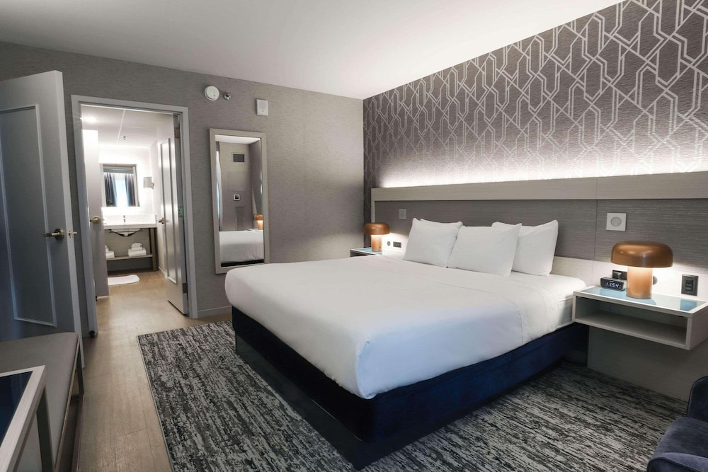 Suite, 1 Bedroom, Non Smoking (1 Bedroom) - Photo 4
