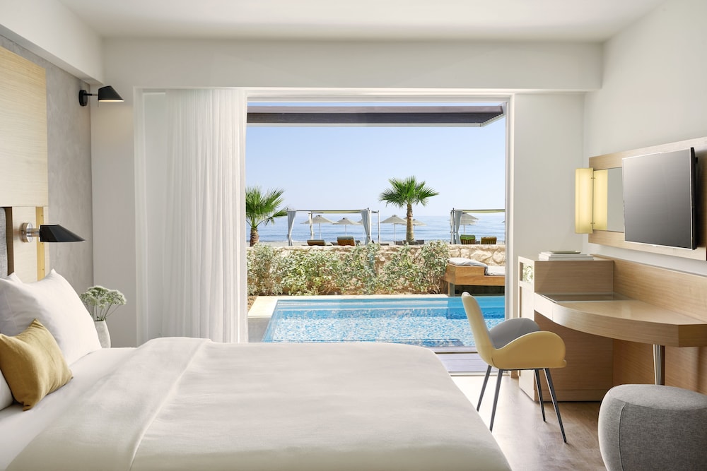 Imperial Suite Private Pool Waterfront