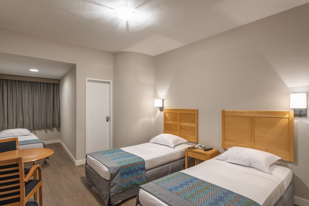 Standard Triple Room, 3 Twin Beds photo 3