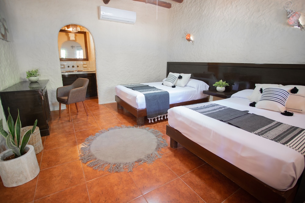 Standard Room, 2 Double Beds