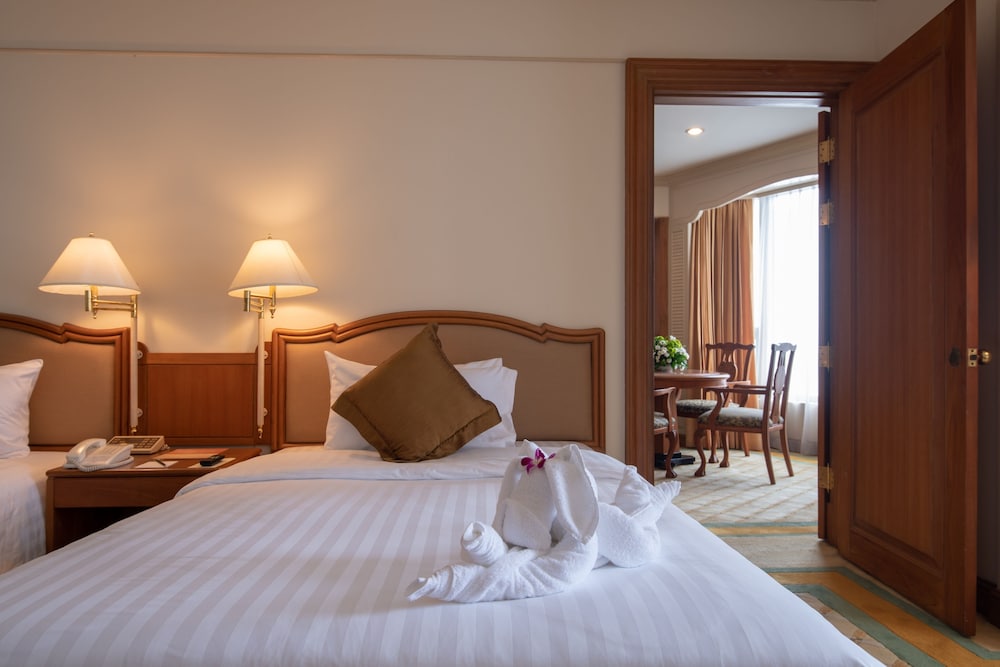 Queen Suite