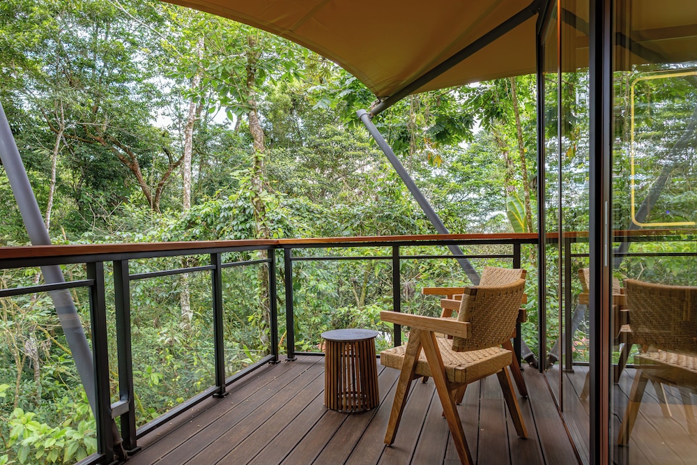 Jungle Luxe Tent photo 3