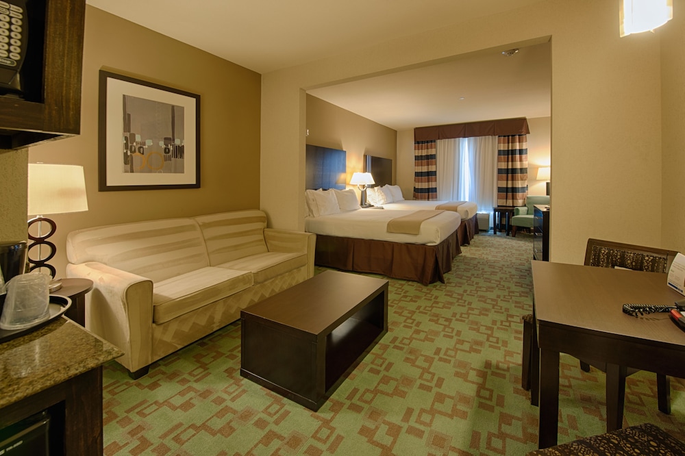 Suite, 2 Queen Beds, Accessible Bathtub (Communications) - Photo 2