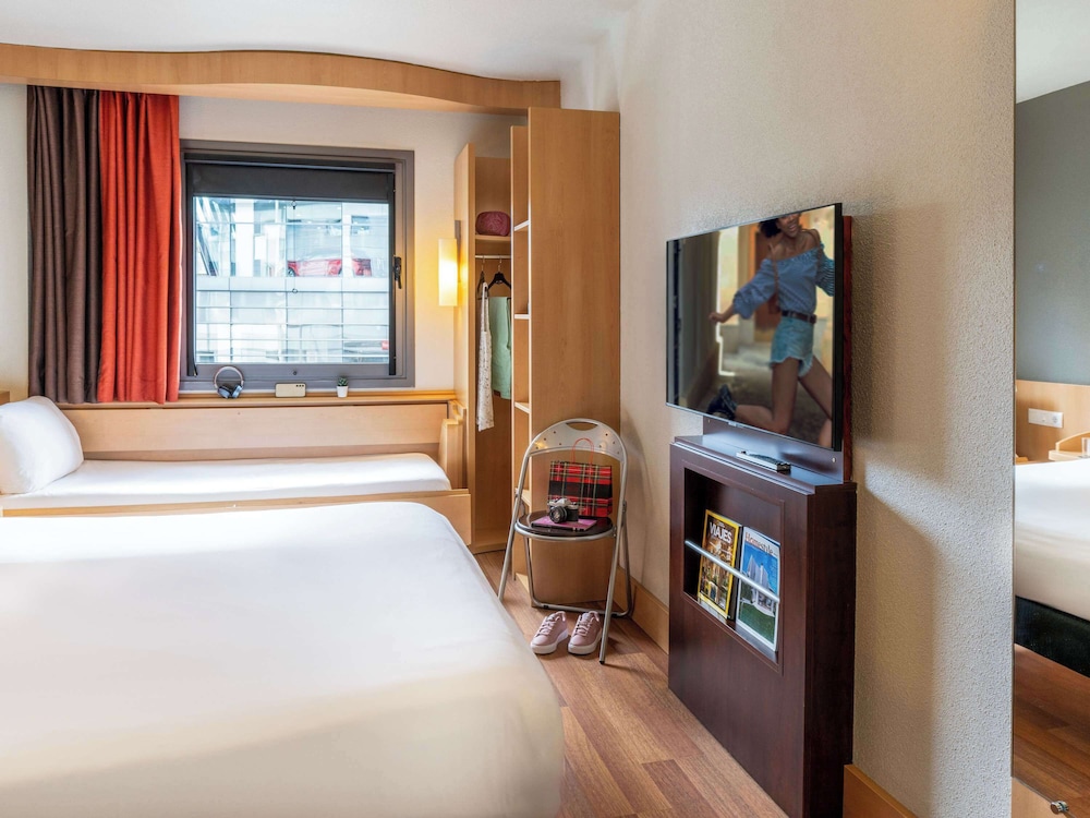 Room, Multiple Beds - Photo 5