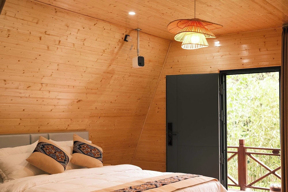 Romantic Suite, Mountain View