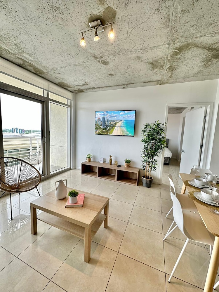 Condo, 2 Bedrooms, City View photo 1