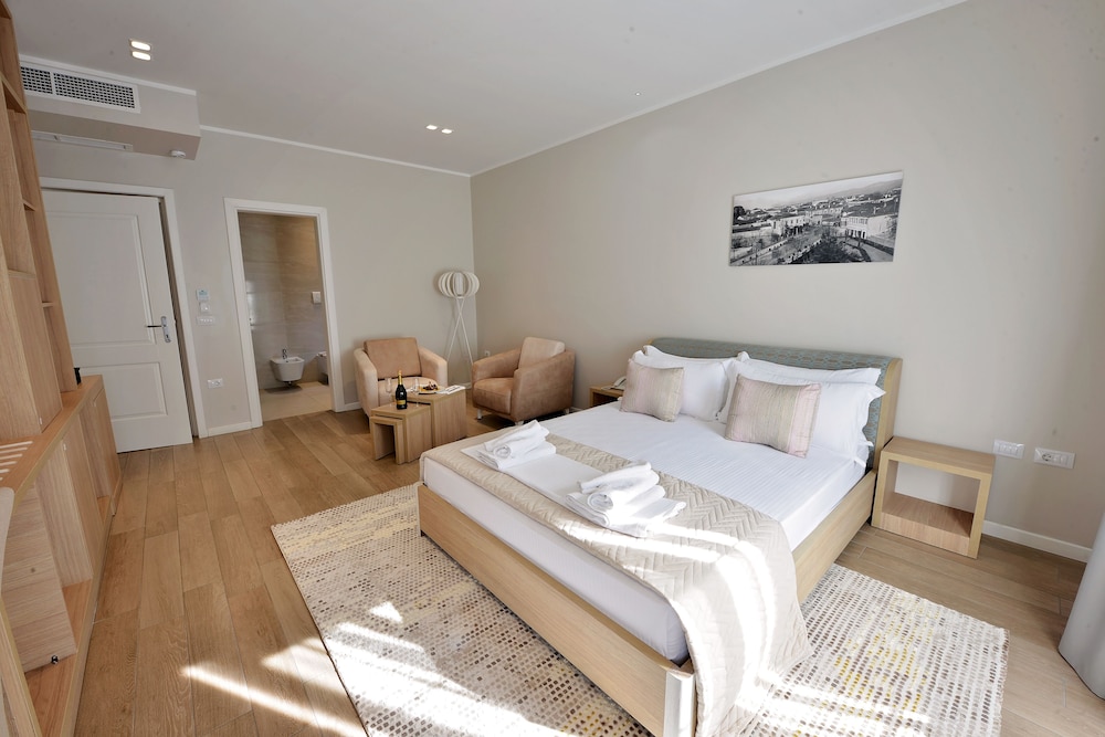 Suite photo 1