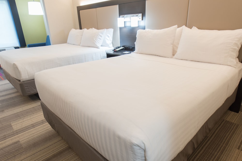 Standard Room, 2 Queen Beds, Accessible (Communications) - Photo 6