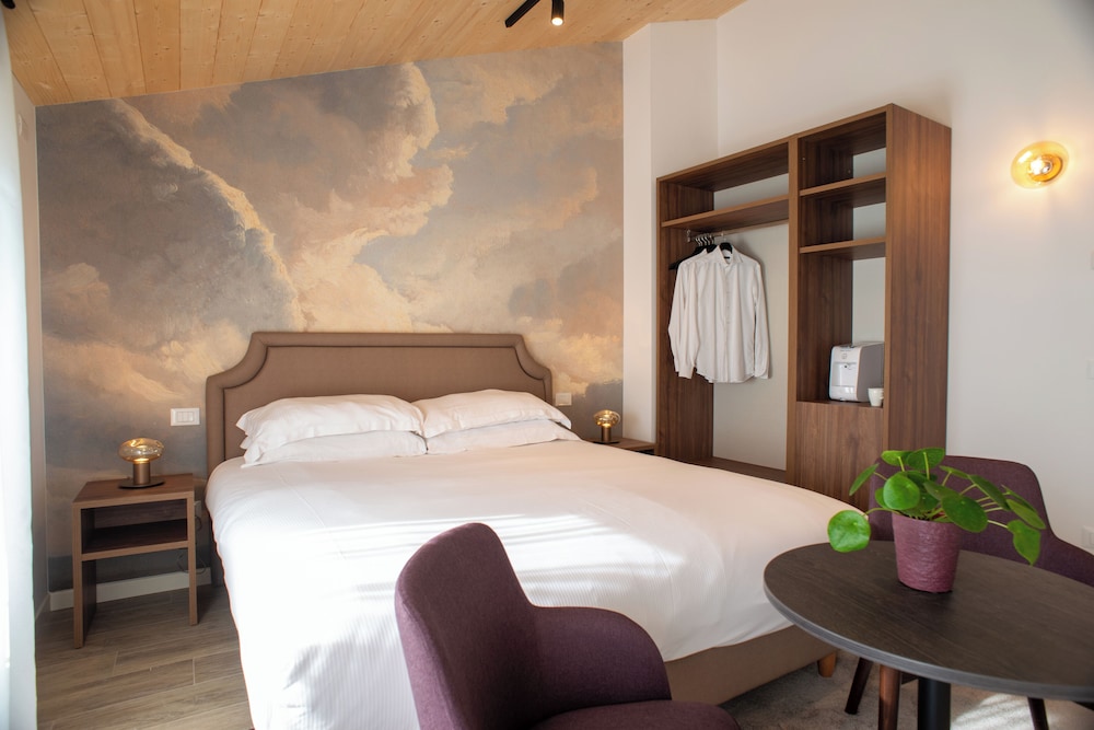 Comfort Room photo 2