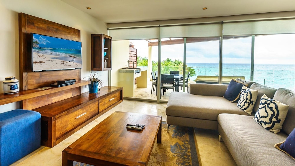 Condo, 2 Bedrooms