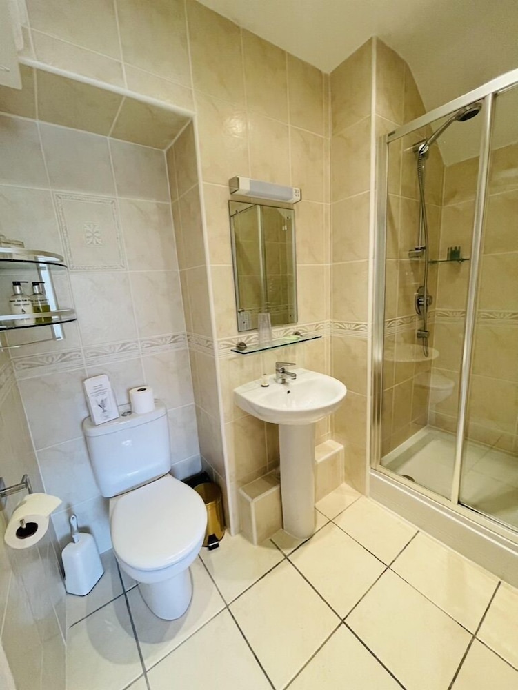 Deluxe Family Room, Non Smoking, Mountain View photo 3