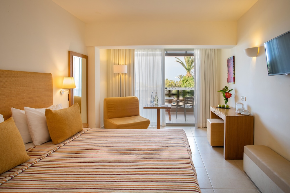 Double Room, Garden View (2+1)