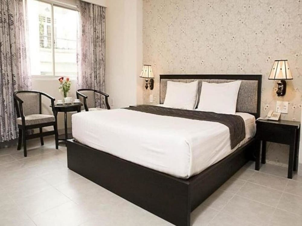 Deluxe Room, Window