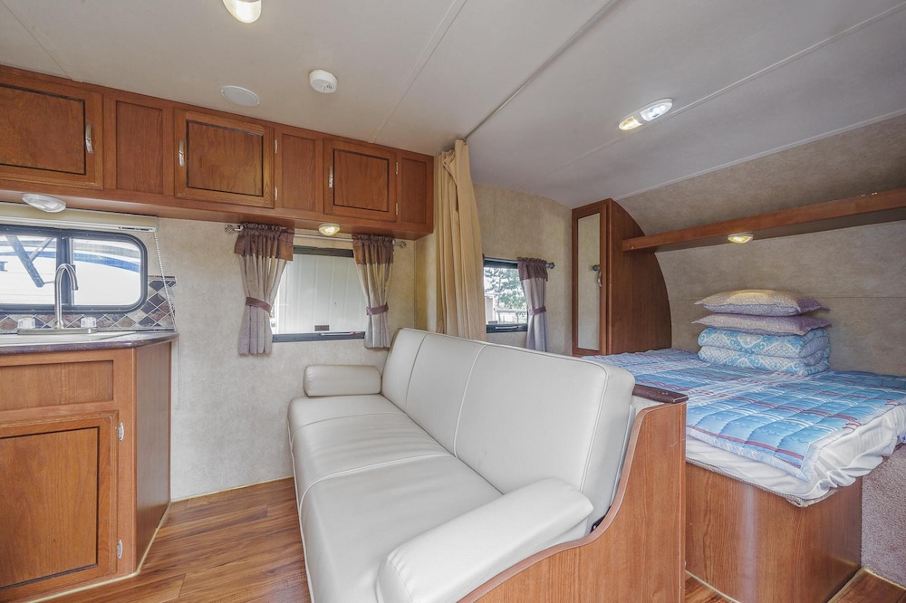 Basic Room, 1 Bedroom (Caravan8) - Photo 7