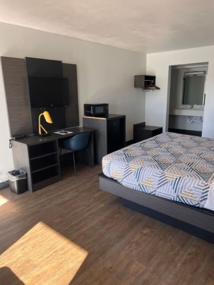 Room, 2 Queen Beds, Accessible, Non Smoking - Photo 3