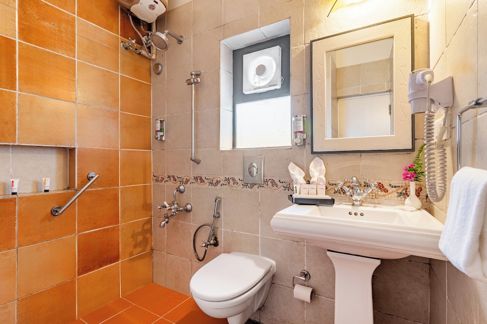 Duplex Suite with Balcony - Photo 5