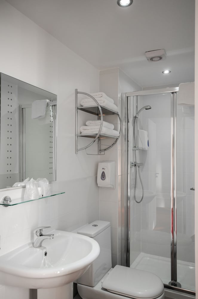 Standard Double Room - Photo 21