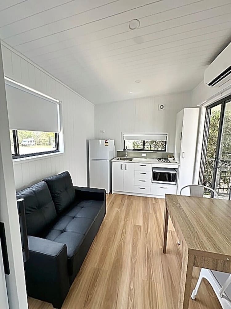 Standard Cabin, 1 Queen Bed photo 2