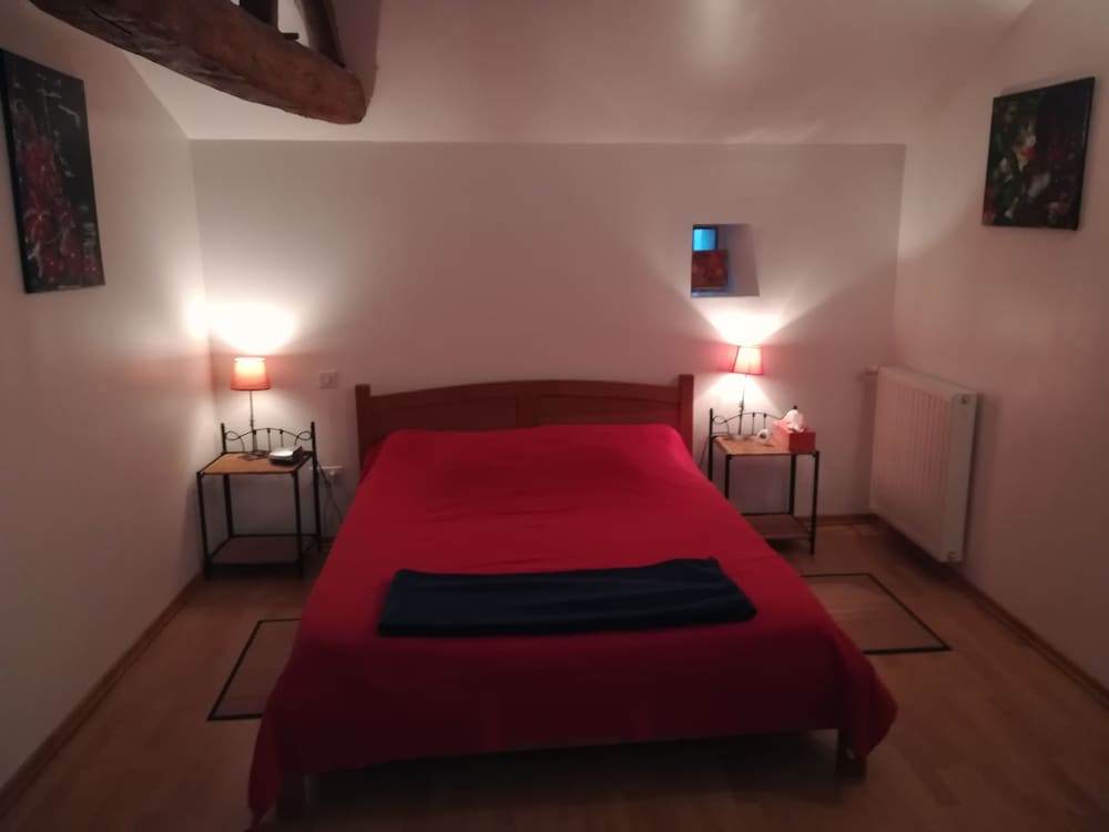 Suite (Amarylis) photo 1