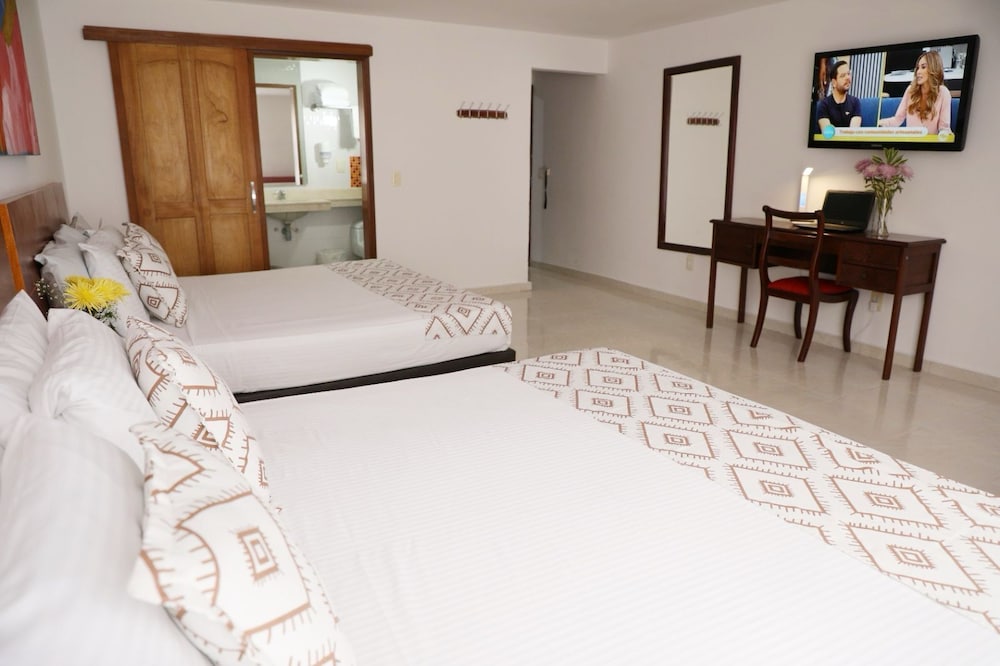 Double or Twin Room photo 3