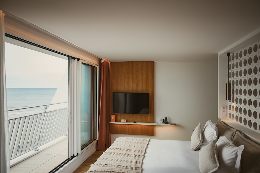 Panoramic Double Room, Oceanfront photo 2
