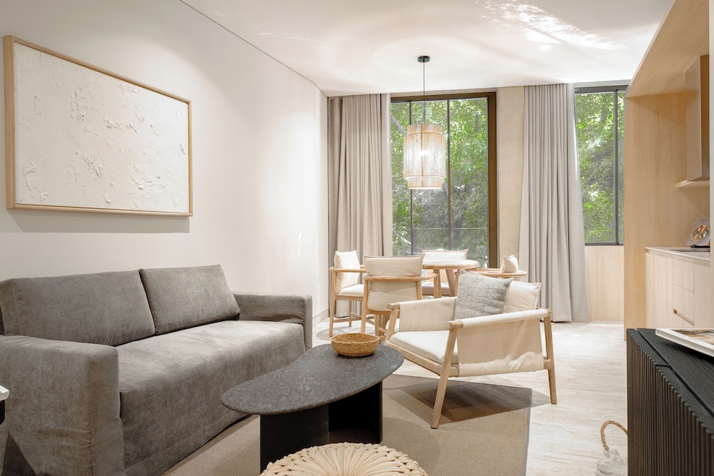 Deluxe Apartment - Photo 10