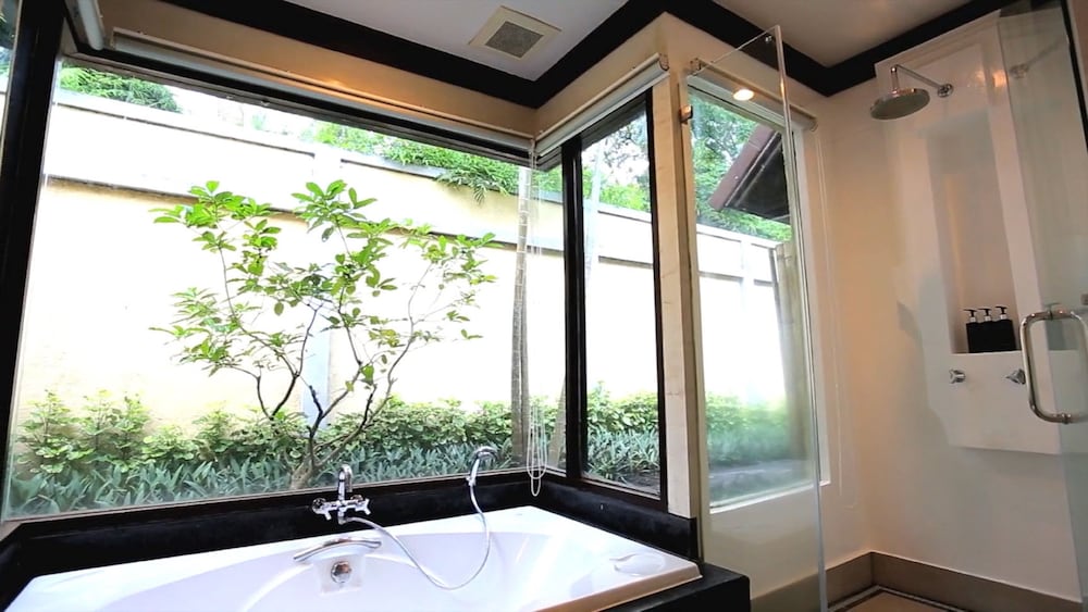 Pool Villa Suite - Photo 9