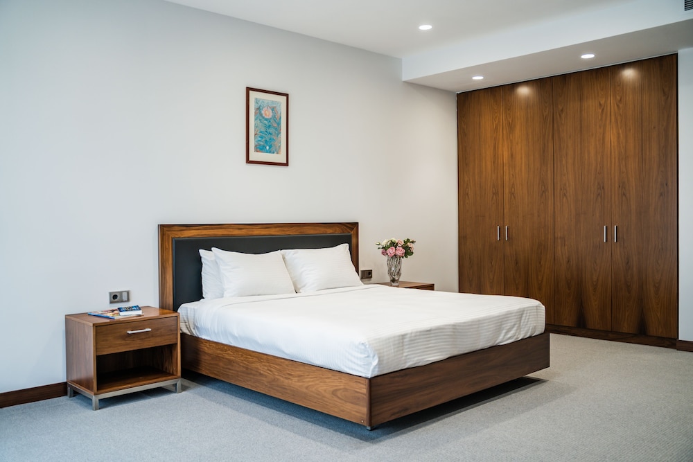 Deluxe Two Bedroom Apartment