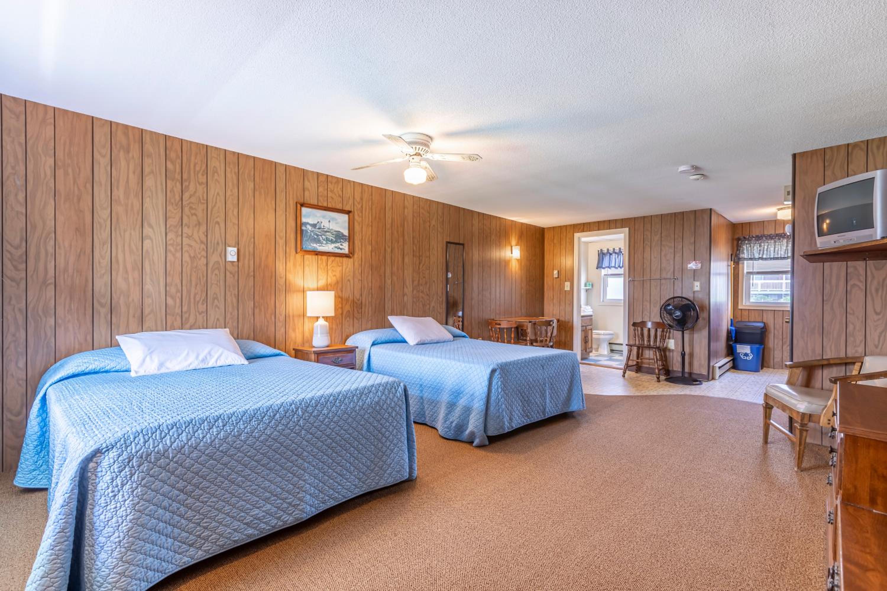 Value Two Double Bed Basic Efficiency - Non Air Conditioned (no pets + no smoking)