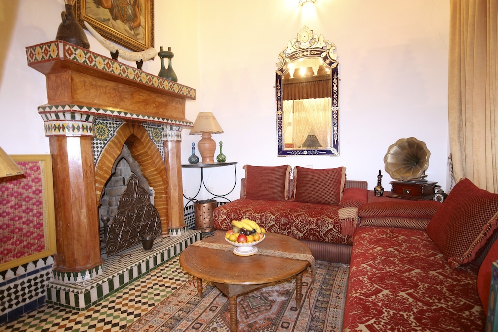 Senior Suite - Photo 10