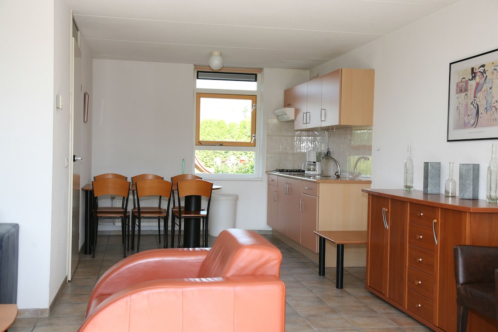 Standaard 6 pers. photo 2