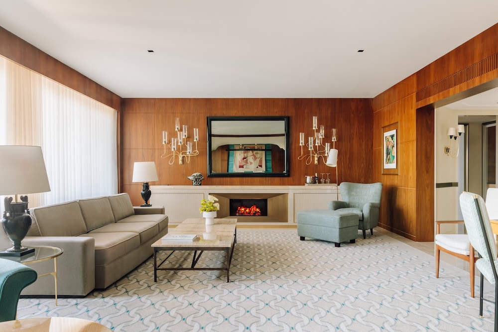 Royal Room (Almada Negreiros)