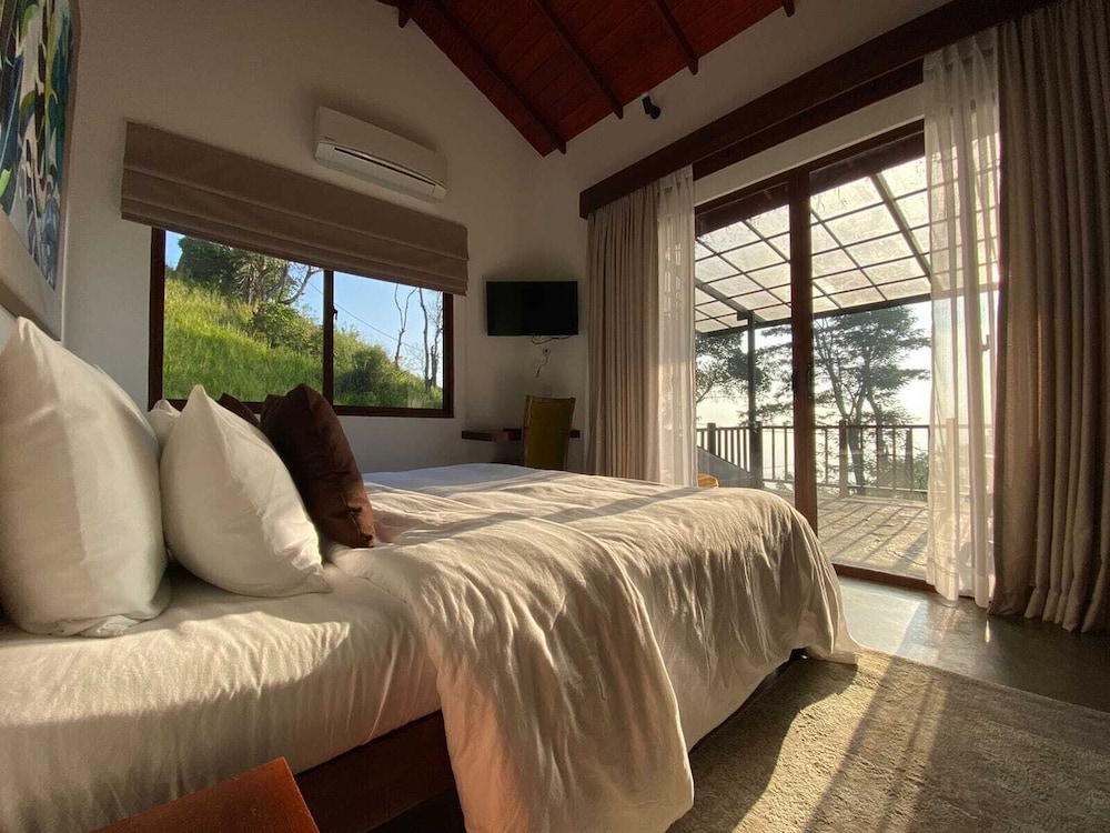 Mountain View Room photo 1