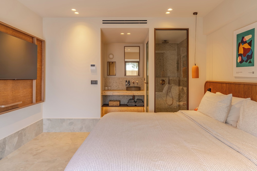 Innside Room Sea View - Photo 4