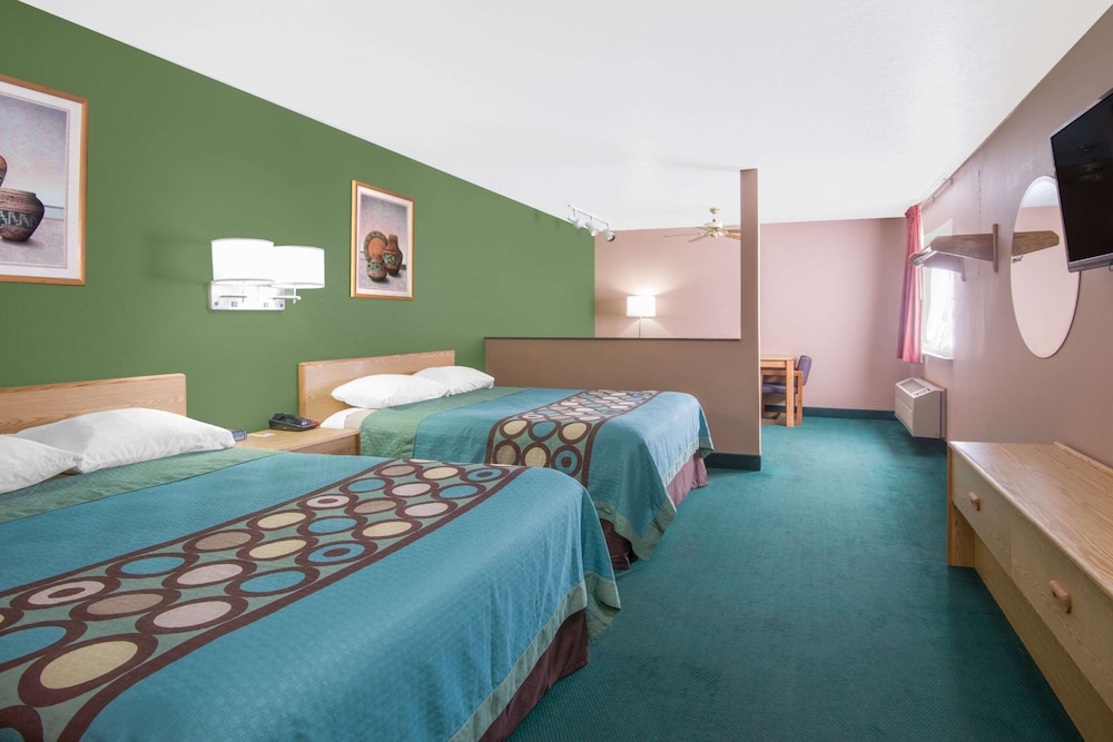 Studio Suite, 2 Double Beds, Non Smoking photo 1
