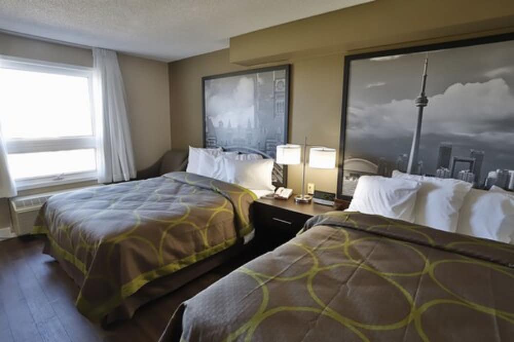 Room, 2 Queen Beds, Non Smoking - Photo 6