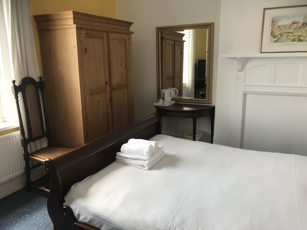Family Room, Ensuite (Room 3) photo 1