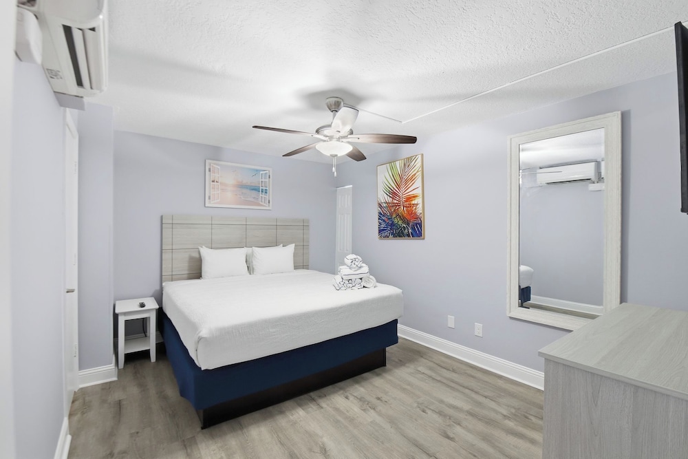 Premium Condo photo 2