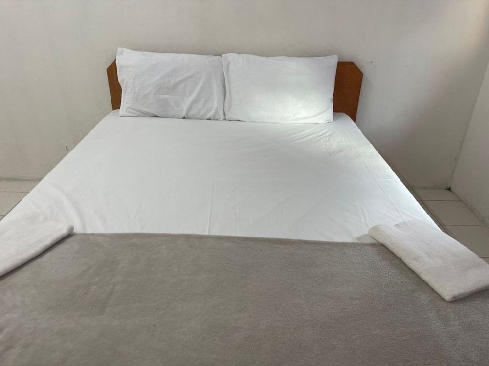 Deluxe Double Room, 1 Queen Bed photo 2