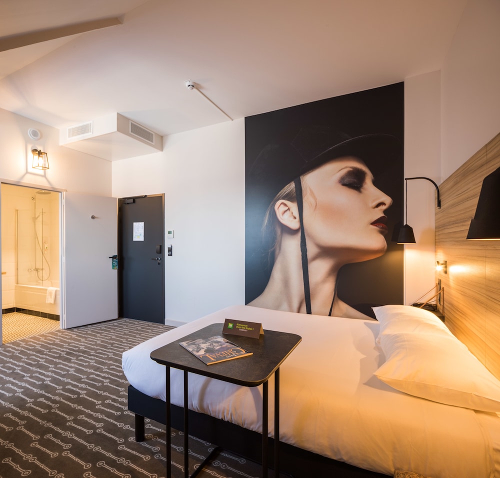 Standard Room, 1 Double Bed with Sofa bed - Photo 7