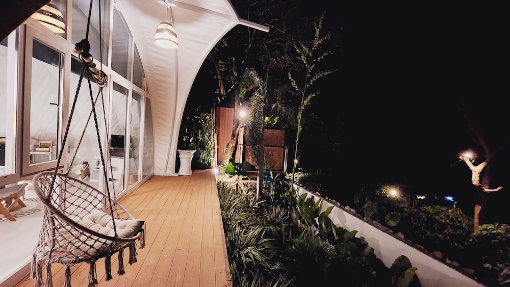 The Cocoon - Photo 26